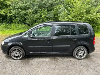 Gebraucht VW Touran 101 PS (74 kW) 2004 Schwarz Van / Kleinbus