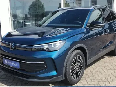 Gebraucht VW Tiguan Goal 150 PS (110 kW) 2025 Blau SUV
