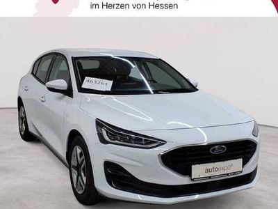 Frozen white Gebraucht 2022 Ford Focus Cool & Connect Limousine | 14.290 € (Guter Preis)