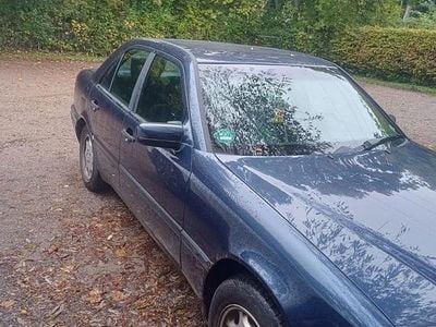 Mercedes C180