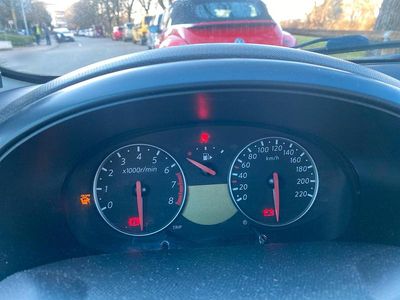 Gebraucht Nissan Micra 69 PS (50 kW) 2007 Rot Kleinwagen