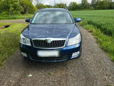 Gebraucht Skoda Octavia Elegance 105 PS (77 kW) 2009 Andere farben Kombi