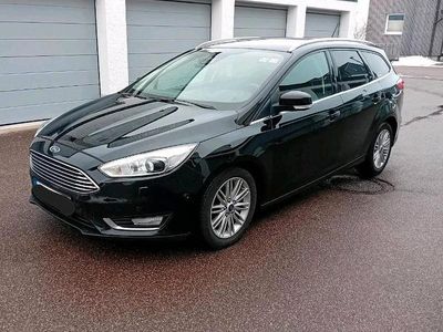 Gebraucht Ford Focus Titanium 120 PS (88 kW) 2018 Schwarz Kombi