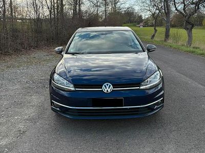 Gebraucht VW Golf VII IQ Drive 116 PS (85 kW) 2019 Blau Limousine