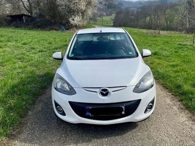 gebraucht Mazda 2 EZ 201 Sitzheizung, Klimaautomatik, Metallic weiß