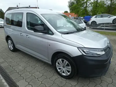 Używany VW Caddy 122 KM (89 kW) 2023 Srebrny Minivan