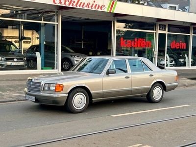Beige Gebraucht 1987 Mercedes 260 Limousine | 15.900 €