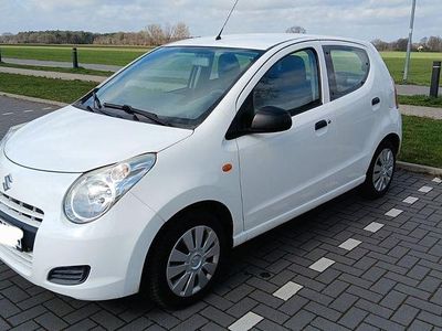 Gebraucht Suzuki Alto Club 68 PS (50 kW) 2013 Weiß Kleinwagen