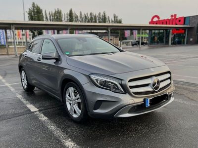 Mercedes GLA200