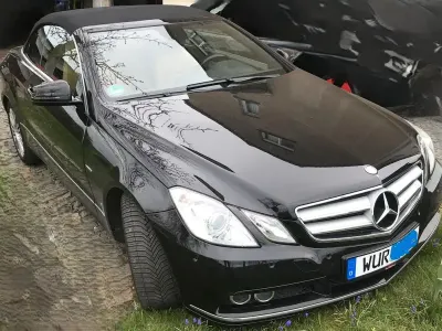 Gebraucht Mercedes E200 Avantgarde 184 PS (135 kW) 2010 Schwarz Cabrio