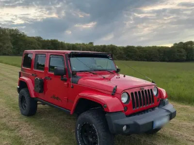 Usata Jeep Wrangler Night Eagle 200 CV (147 kW) 2017 Rosso SUV