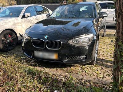 Gebraucht BMW 116 143 PS (105 kW) 2011 Schwarz Kleinwagen