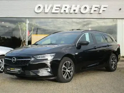 Gebraucht Opel Insignia Edition 122 PS (89 kW) 2022 Schwarz Kombi