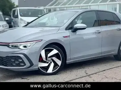 Gebraucht VW Golf VIII GTI 245 PS (180 kW) 2020 Mondsteingrau Limousine