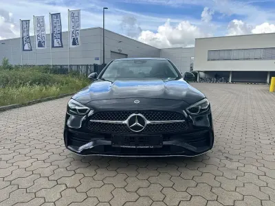 Gebraucht Mercedes 300 AMG 265 PS (194 kW) 2024 Schwarz Limousine