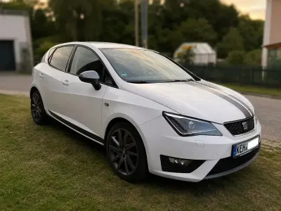 Gebraucht Seat Ibiza FR 105 PS (77 kW) 2014 Weiß Limousine