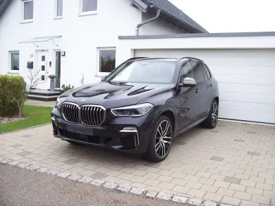 Gebraucht BMW X5 Performance 400 PS (294 kW) 2019 Saphirschwarzmetallic SUV