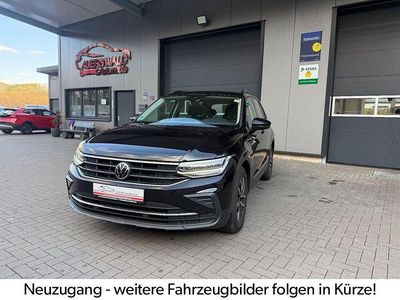 Gebraucht VW Tiguan Life 150 PS (110 kW) 2022 Schwarz SUV