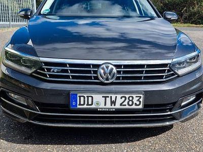 Second-hand VW Passat R-line 190 CP (139 kW) 2019 Negru Berlinǎ