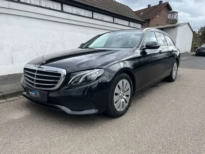 Gebraucht Mercedes E200 160 PS (117 kW) 2019 Obsidianschwarz  metalliclack Kombi