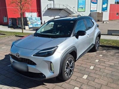 Gebraucht Toyota Yaris Cross Plus 131 PS (96 kW) 2024 Silber SUV