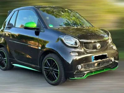 Gebraucht Smart ForTwo Electric Drive Brabus 60 kW (82 PS) 2018 Schwarz Cabrio