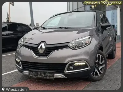 Używany Renault Captur XMOD 55 KM (40 kW) 2017 Niebieski SUV