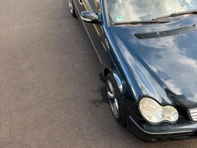 Gebraucht Mercedes 320 218 PS (160 kW) 2004 Blau Kombi