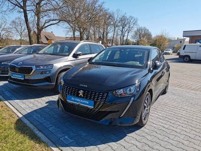 Schwarz Gebraucht 2024 Peugeot 208 Allure Kleinwagen | 16.590 € (Fairer Preis)