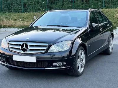 Gebraucht Mercedes C200 Avantgarde 184 PS (135 kW) 2009 Schwarz Limousine