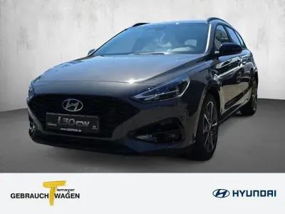 Gebraucht Hyundai i30 Advantage 101 PS (74 kW) 2024 Ecotronic grey Kombi