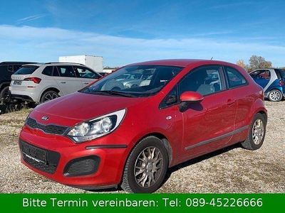 Rot Gebraucht 2013 Kia Rio DREAM-TEAM Edition | 5.990 € (Etwas zu teuer)