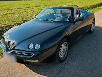 Gebraucht Alfa Romeo Spider 150 PS (110 kW) 2002 Schwarz Cabrio