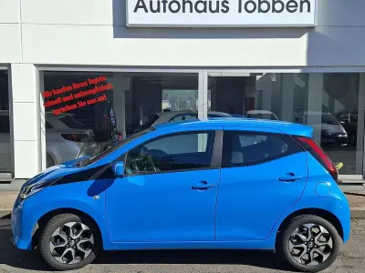 Gebraucht Toyota Aygo Connect Style 72 PS (52 kW) 2018 Cyan Kleinwagen