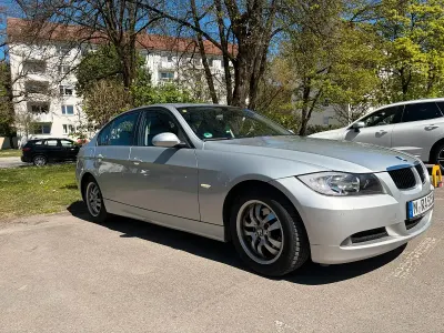 Gebraucht BMW 318 143 PS (105 kW) 2007 Silber Limousine
