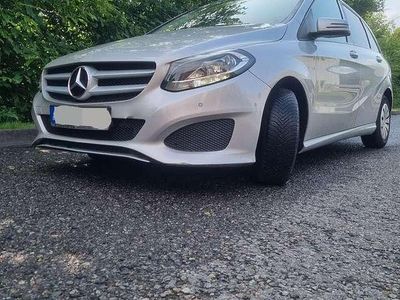 Mercedes B180
