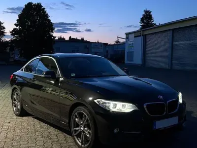 Gebraucht BMW 220 Sport Line 190 PS (139 kW) 2014 Schwarz Coupé