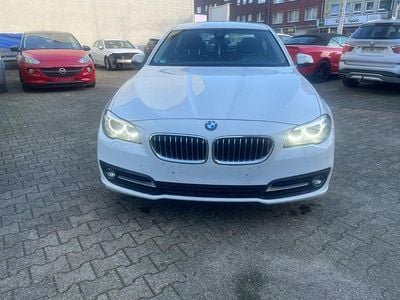 Gebraucht BMW 525 Sport Line 218 PS (160 kW) 2015 Weiß Limousine