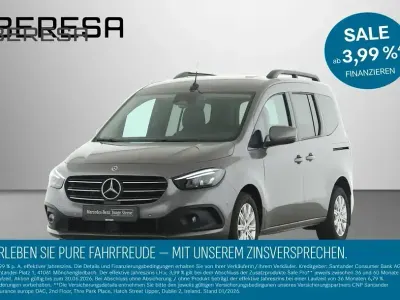 Gebraucht Mercedes T180 Progressive 116 PS (85 kW) 2025 Grau Van / Kleinbus