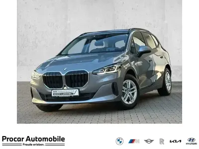 Używany BMW 225 Luxury Line 245 KM (180 kW) 2024 Szary Minivan