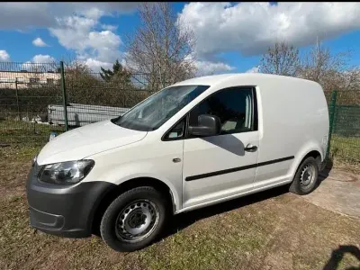 Gebraucht VW Caddy 109 PS (80 kW) 2013 Weiß Van / Kleinbus