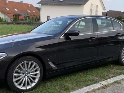 Gebraucht BMW 530e Luxury Line 252 PS (185 kW) 2019 Grau Limousine