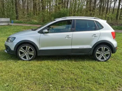 Gebraucht VW Polo Highline 86 PS (63 kW) 2012 Silber Kleinwagen