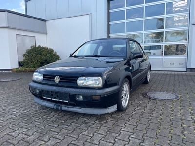 Schwarz Gebraucht 1998 VW Golf Cabriolet Cabrio | 3.350 € (Teuer)