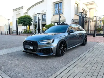 Gebraucht Audi RS4 Comfort 450 PS (330 kW) 2018 Daytonagrau perleffekt Kombi