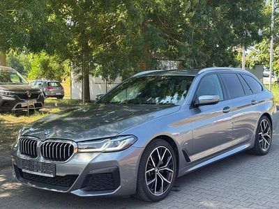 Grau Gebraucht 2020 BMW 520 M Sport Limousine | 28.500 € (Etwas zu teuer)