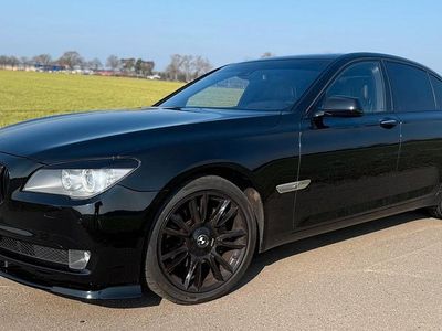 Begagnad BMW 740 306 HK (225 kW) 2011 Svart Sedan