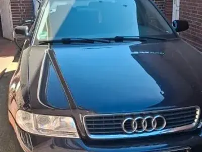 Gebraucht Audi A4 101 PS (74 kW) 2000 Schwarz Limousine