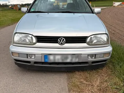 Gebraucht VW Golf III 75 PS (55 kW) 1991 Silber Kleinwagen