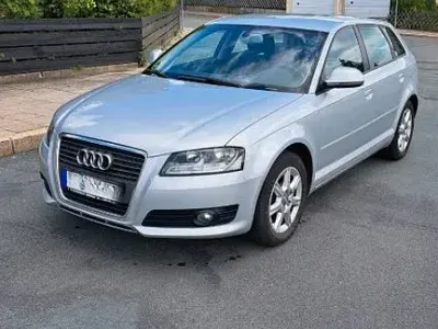 Gebraucht Audi A3 Ambiente 125 PS (91 kW) 2010 Grau Kleinwagen